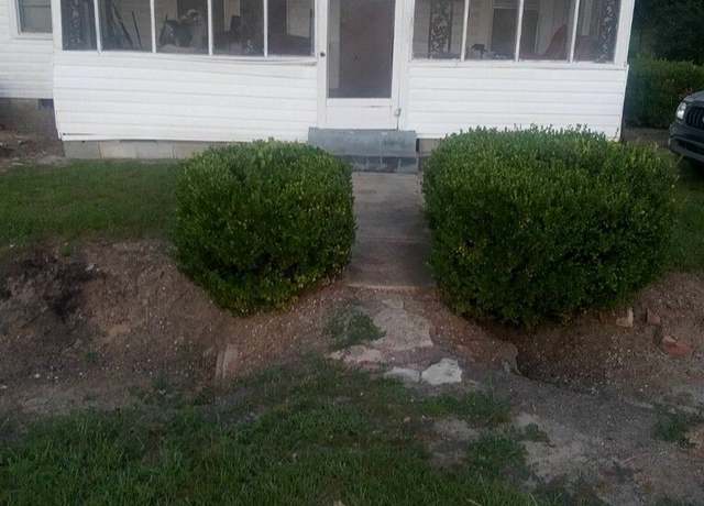 Property at 709 Story St, Ashburn, GA 31714, 3 beds, 1 bath