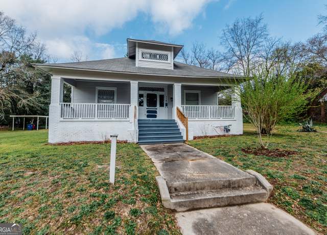 Property at 1147 Burton Ave, Macon, GA 31204, 3 beds, 2 baths