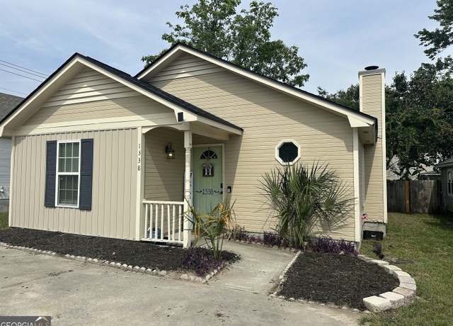 Property at 1338 Edgewood Dr, Valdosta, GA 31601, 3 beds, 2 baths