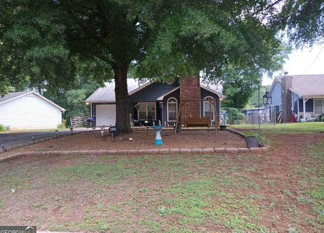 Property at 435 Rosehill Dr, Mcdonough, GA 30253, 3 beds, 2 baths