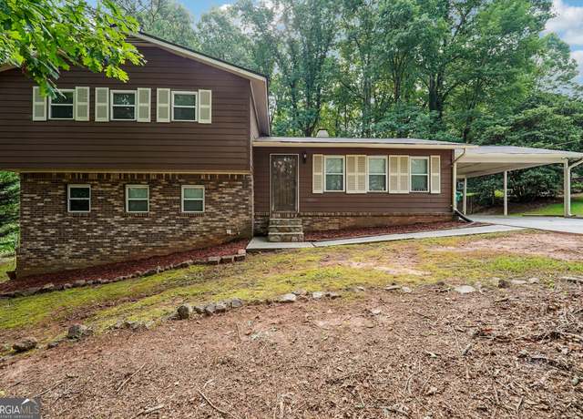 Property at 954 Camp Creek Dr SW, Lilburn, GA 30047, 3 beds, 2 baths