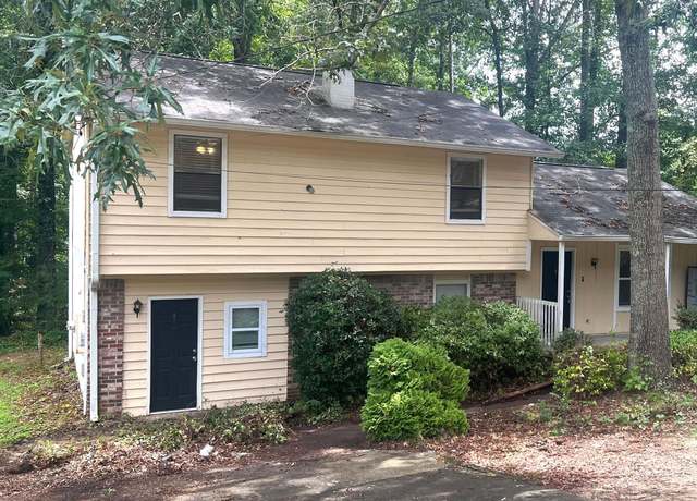 Property at 3340 Fannin Ct, Lithonia, GA 30038, 4 beds, 2 baths