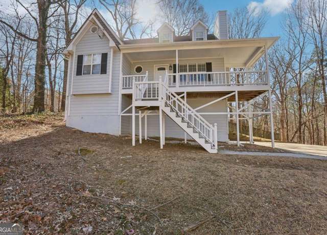 Property at 100 Nottingham Dr, Douglasville, GA 30134, 3 beds, 2 baths
