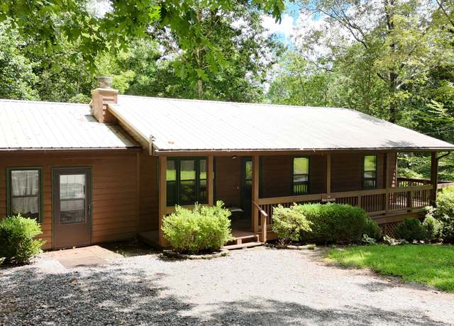 Property at 22 Ridge Haven Dr, Cleveland, GA 30528, 3 beds, 2 baths