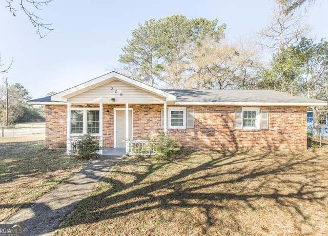Property at 206 Chuck Cir, Warner Robins, GA 31093, 3 beds, 1.5 baths