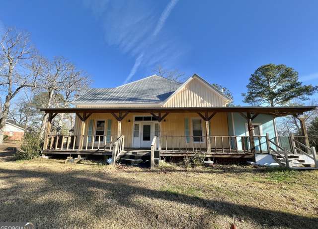 Property at 150 Thornton St, Bronwood, GA 39826, 3 beds, 2 baths