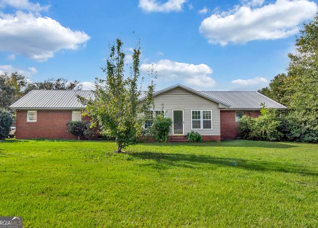 Property at 2989 Old Pelham Rd, Camilla, GA 31730, 3 beds, 2 baths
