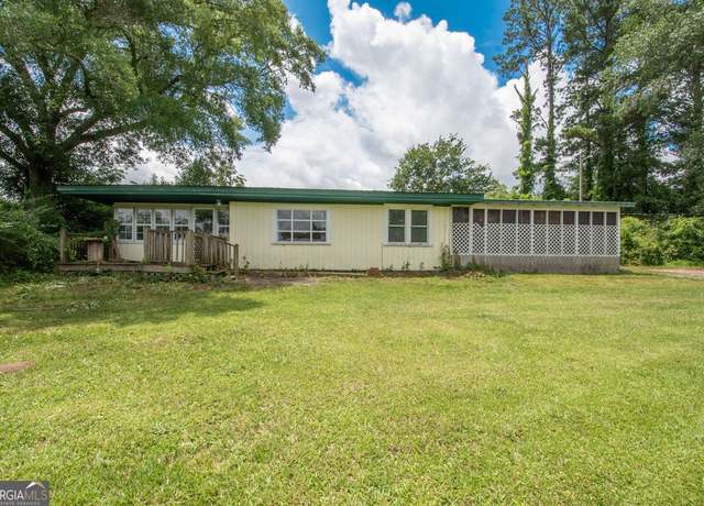 Property at 6110 GA Highway 34, Franklin, GA 30217, 3 beds, 1 bath