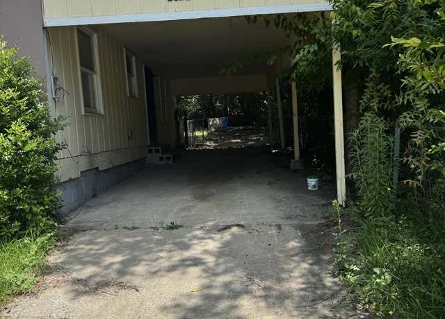 Property at 3828 Lyons St, Macon, GA 31206, 3 beds, 1 bath