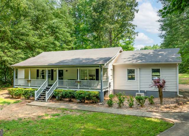 Property at 1030 Old Pendergrass Rd, Jefferson, GA 30549, 3 beds, 2 baths