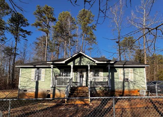 Property at 398 Pueblo Trl, Martin, GA 30557, 4 beds, 2 baths