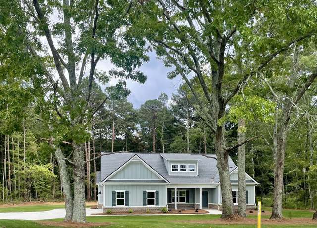 Property at 1611 Gratis Rd, Monroe, GA 30656, 4 beds, 3.5 baths