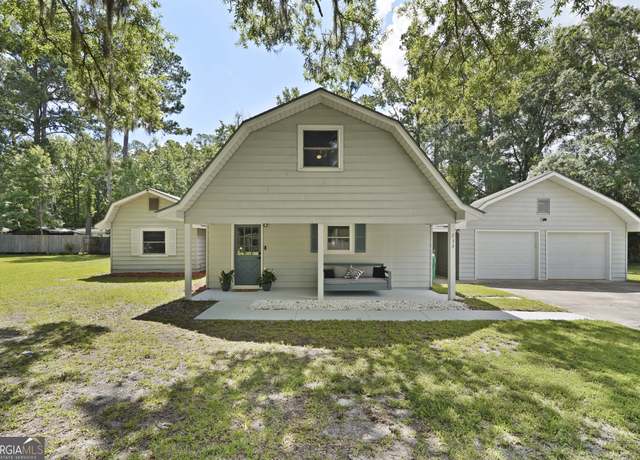 Property at 233 S Sheffield St, Kingsland, GA 31548, 3 beds, 2.5 baths