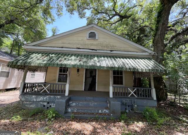 Property at 557 Marine St, Mobile, AL 36604, 2 beds, 1 bath