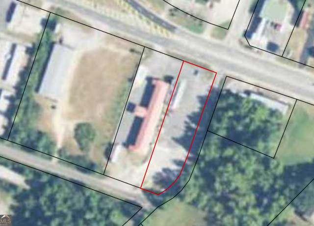 Property at 26 East Ave, Mcrae-helena, GA 31055