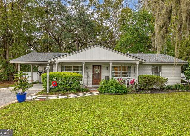 Property at 529 Postell Dr, St. Simons, GA 31522, 3 beds, 2 baths