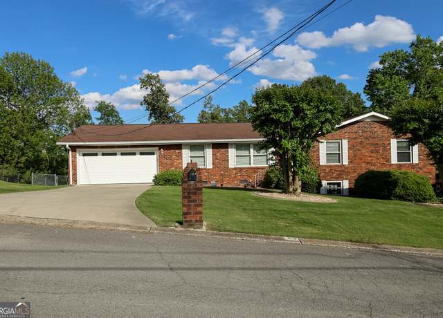 Property at 615 Larry Dr, Ringgold, GA 30736, 4 beds, 3 baths