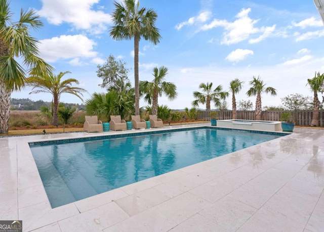 Property at 813 Hamilton Landing Dr, St. Simons, GA 31522, 5 beds, 5 baths