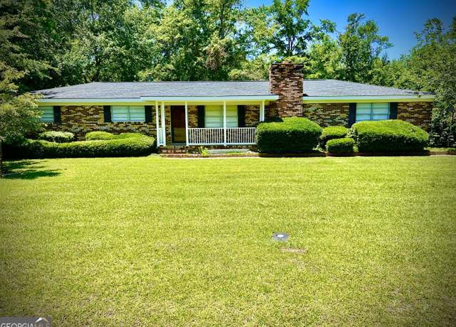 Property at 108 Plum St, Dublin, GA 31021, 3 beds, 2 baths