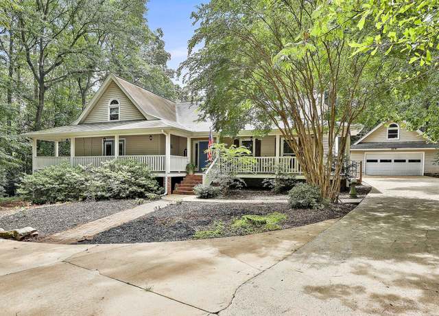 Property at 7 Red Bud Trl, Newnan, GA 30263, 4 beds, 3 baths