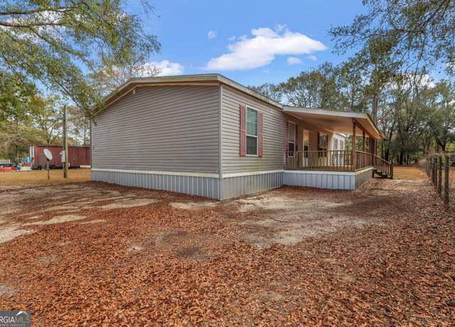 Property at 47 Yellow Pine Rd, Jesup, GA 31545, 4 beds, 2 baths