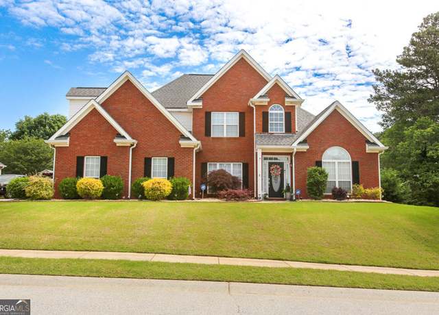 Property at 208 Summer Chase, Carrollton, GA 30116, 3 beds, 2.5 baths