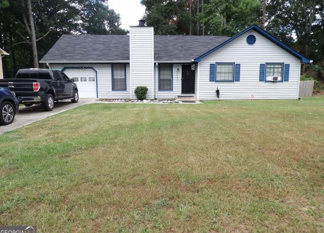 Property at 233 Leafwood Ln, Riverdale, GA 30274, 3 beds, 2 baths