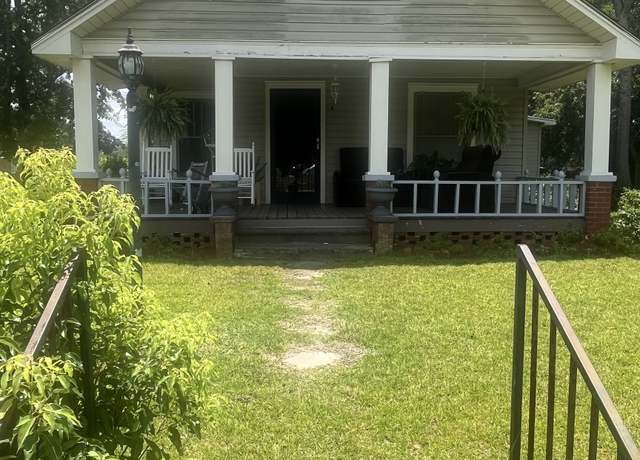 Property at 602 W Jessamine St Unit N/A, Fitzgerald, GA 31750, 3 beds, 2 baths