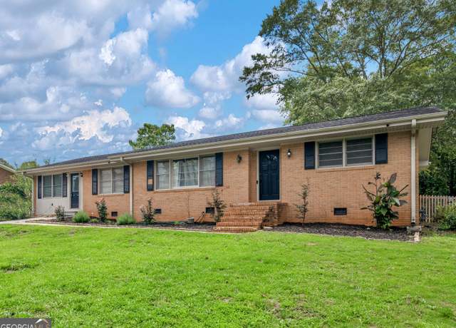 Property at 3 Ridge Dr, Hampton, GA 30228, 4 beds, 2 baths