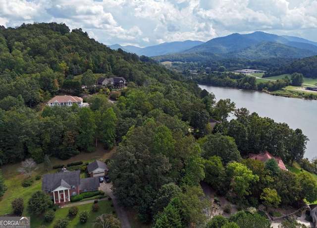 Property at 1701 Victoria Woods Dr #14, Hiawassee, GA 30546, 4 beds, 3 baths