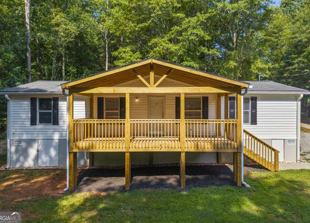 Property at 148 Rue Lafayette, Lavonia, GA 30553, 3 beds, 2 baths