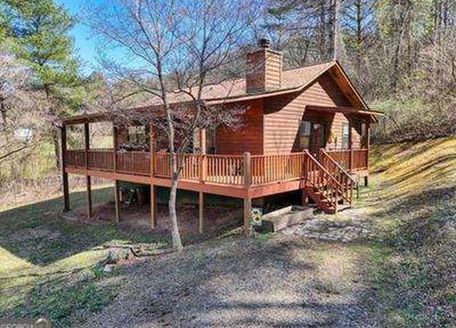 Property at 8055 Martins Creek Rd, Murphy, NC 28906, 2 beds, 2 baths
