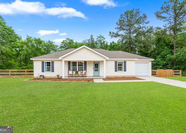 Property at 814 Bay Tree Ln, Statesboro, GA 30458, 3 beds, 2 baths