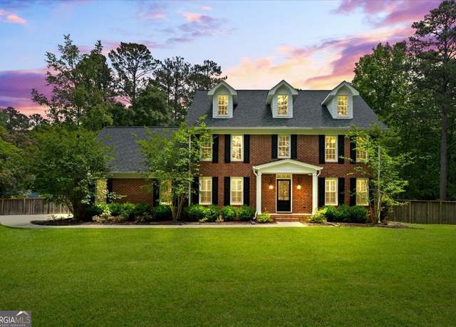 Property at 171 Ponderosa Dr, Fayetteville, GA 30214, 4 beds, 3.5 baths