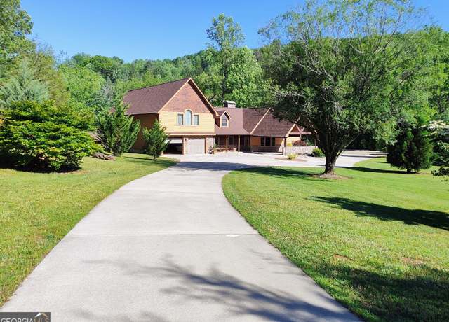 Property at 198 Stonecreek Dr, Franklin, NC 28734, 4 beds, 4.5 baths