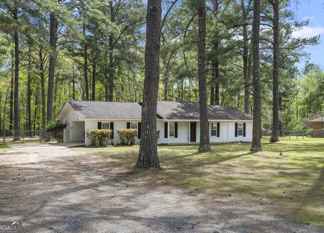 Property at 3529 Lisa St, Dry Branch, GA 31020, 3 beds, 2 baths