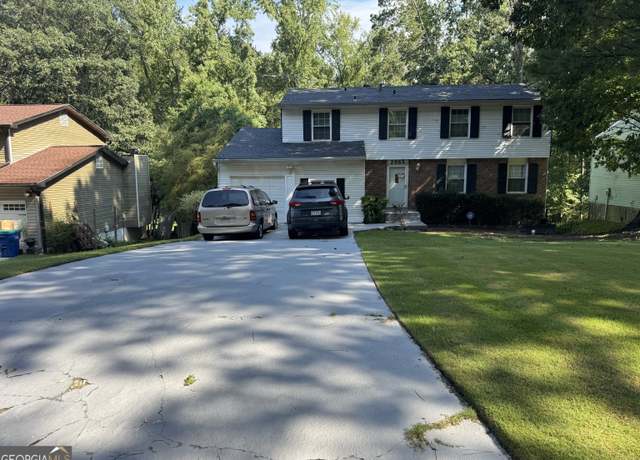 Property at 2965 Forestside Ln, South Fulton, GA 30349, 4 beds, 3.5 baths