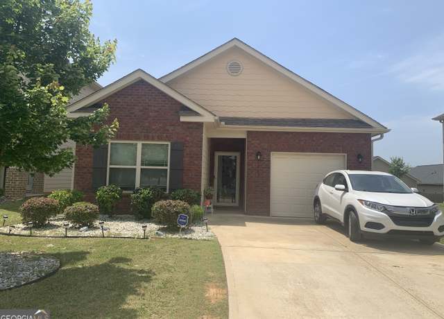 Property at 2635 Lovejoy Crossing Ln, Hampton, GA 30228, 3 beds, 2 baths