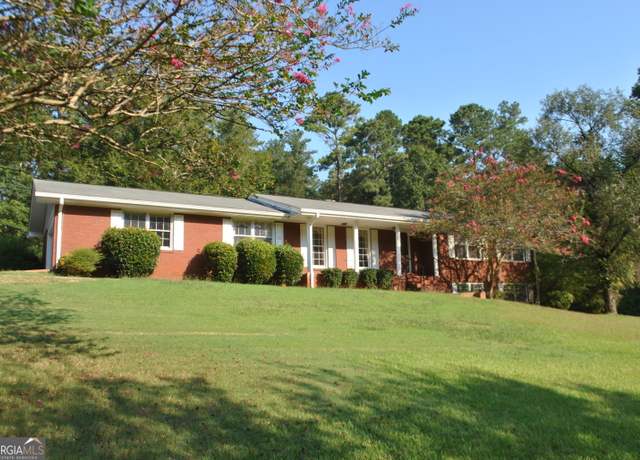 Property at 1125 Crumbley Rd, Mcdonough, GA 30252, 3 beds, 2 baths