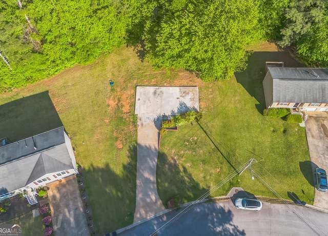 Property at 7756 Melanie Dr, Douglasville, GA 30134