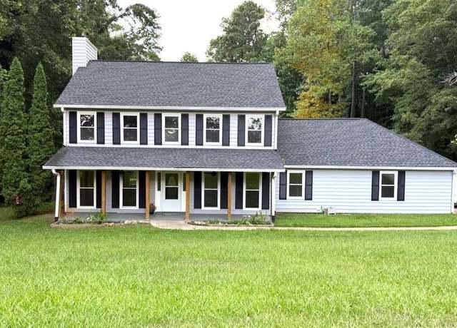 Property at 95 Hamilton Dr, Newnan, GA 30263, 3 beds, 2.5 baths