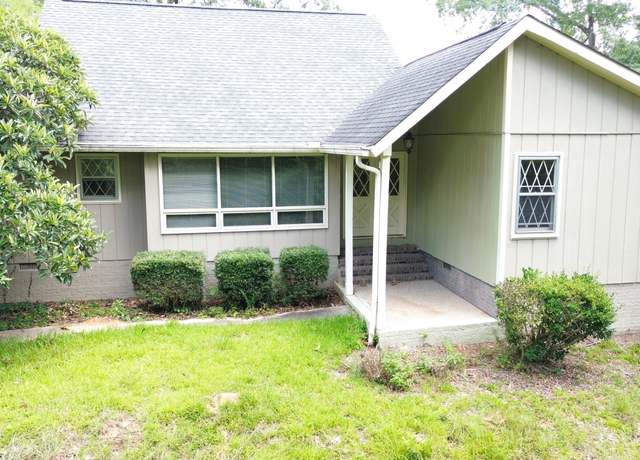 Property at 803 Captain Kell Dr, Macon, GA 31204, 4 beds, 2.5 baths