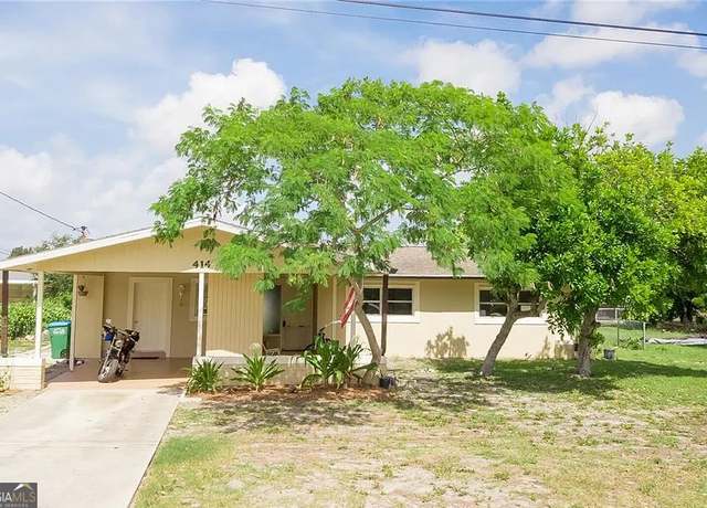Property at 414 NE 15th Pl, Cape Coral, FL 33909, 3 beds, 2 baths