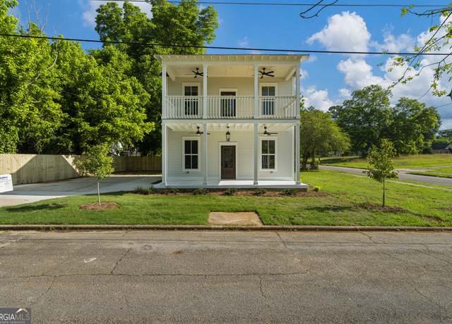Property at 621 Arthur St, Lagrange, GA 30241, 2 beds, 2 baths