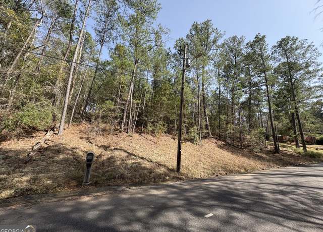 Property at 1965 Deerwood Pl, Macon, GA 31211
