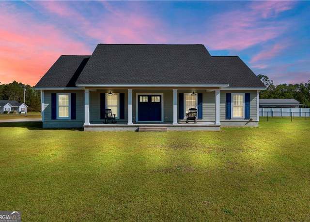 Property at 3224 Ware St, Blackshear, GA 31516, 3 beds, 2 baths