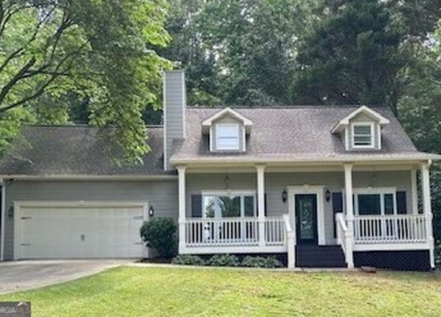 Property at 852 Georgetowne Dr, Winder, GA 30680, 3 beds, 2 baths