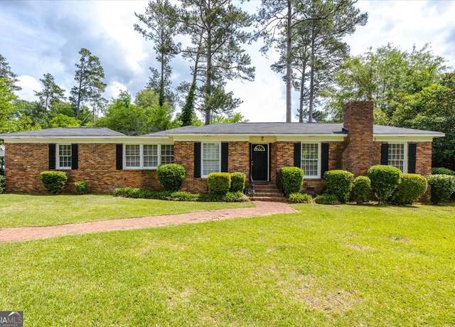 Property at 2643 Riverview Rd, Macon, GA 31204, 3 beds, 3 baths