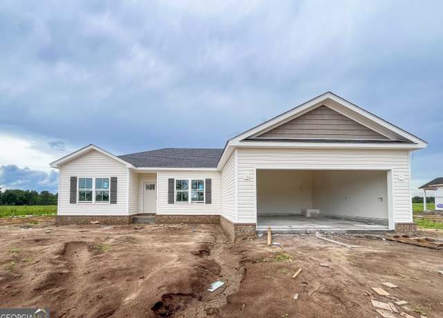 Property at 207 Aunt Bee Blvd, Statesboro, GA 30458, 3 beds, 2 baths