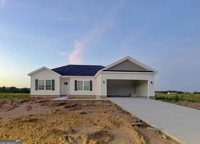 Property at 207 Aunt Bee Blvd, Statesboro, GA 30458, 3 beds, 2 baths